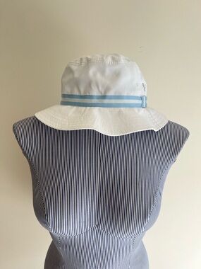 Imperial Oxford Performance Bucket Hat Medium Sun Golf Beach Pool Summer Brim